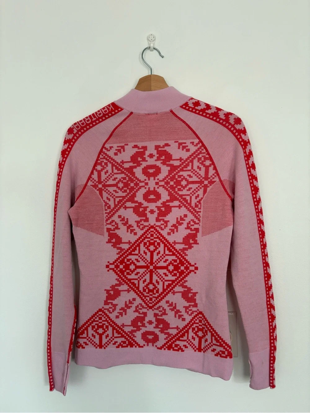 Kari Traa || Saga Half Zip Base Layer Wool Top in Heat Red Pink Large